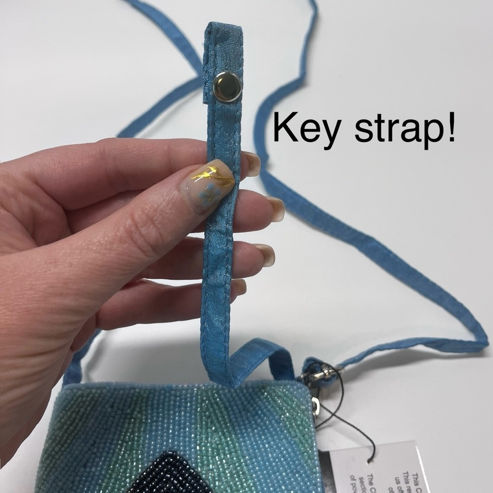 SOLD OUT - Beaded Shark Design Crossbody Club Bag - Picture 10 of 15